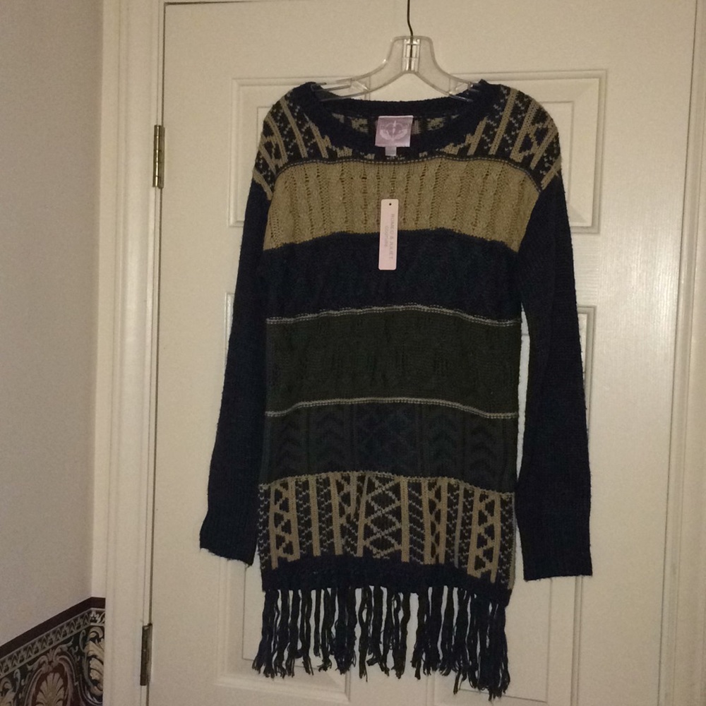 Romeo & Juliet Couture Tunic Sweater Fringe NWT